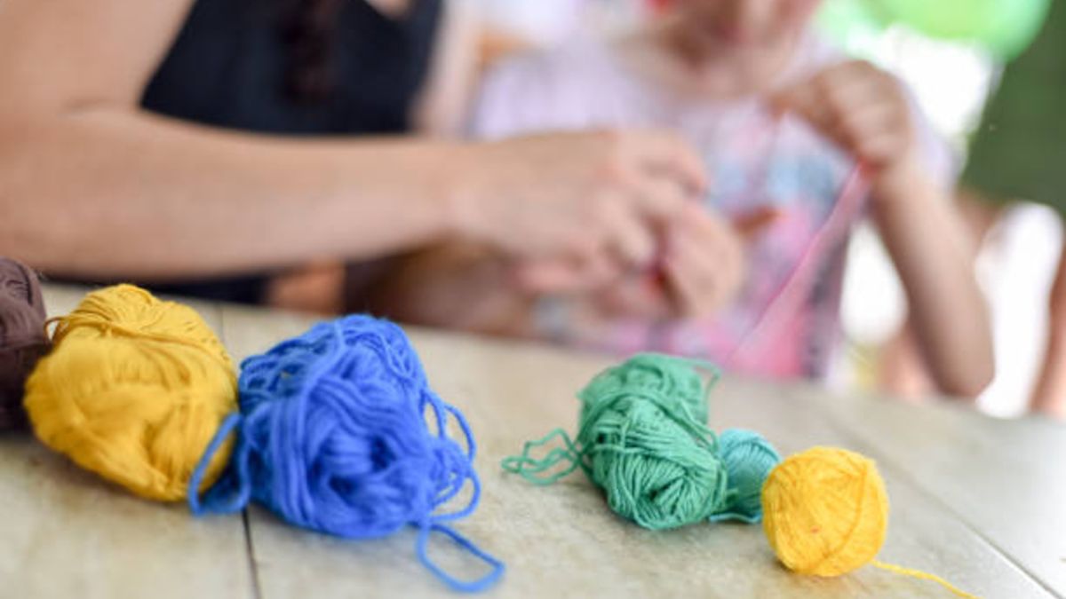 Distintas ideas creativas para hacer con lana con los niños