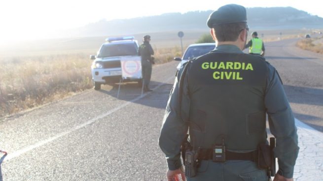 Detenido por saltarse un control, conducir sin carnet y embestir a un menor en bicicleta en Valladolid