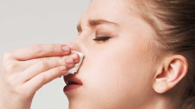 El sangrado de nariz podría ser un síntoma de coronavirus