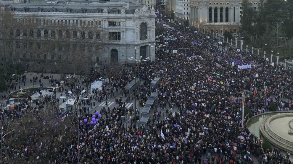 Manifestación del pasado 8-M en Cibeles (Foto: Comisión 8M vía Twitter)
