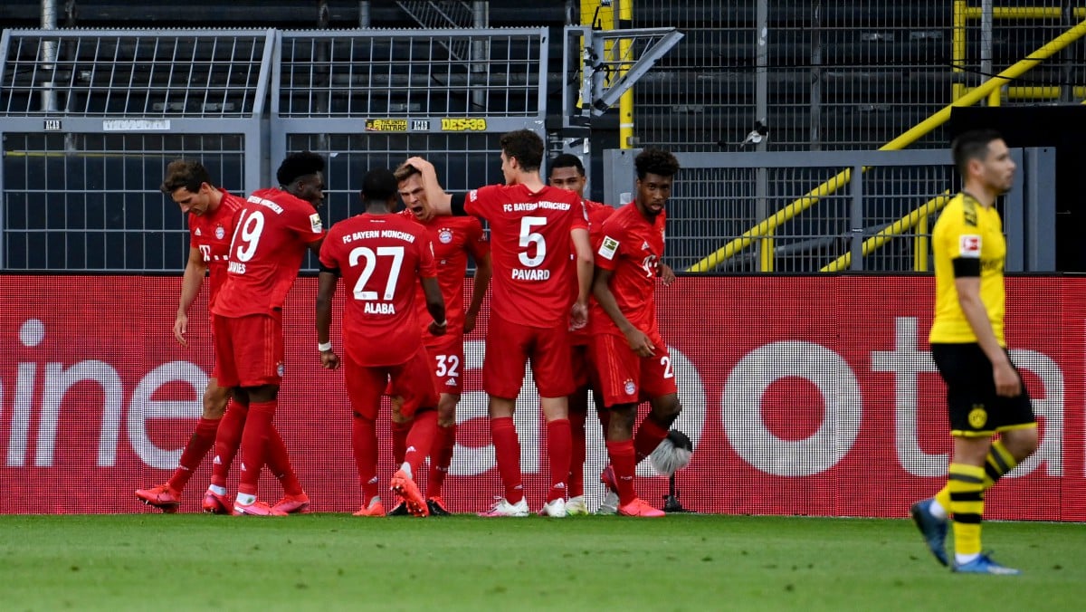 Los jugadores del Bayern celebran el gol de Kimmich. (Getty)