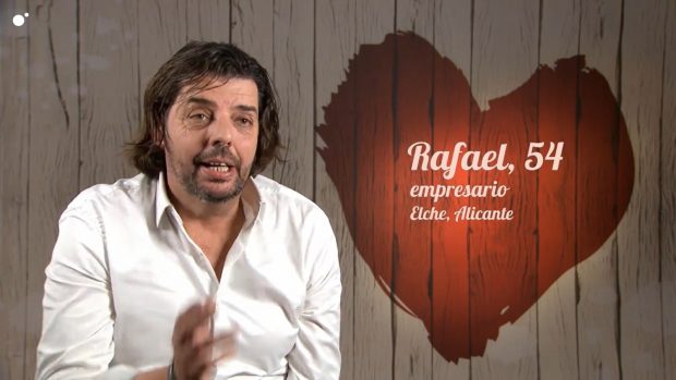 'First Dates': Rafael se considera extraterreste por su gran rapidez mental
