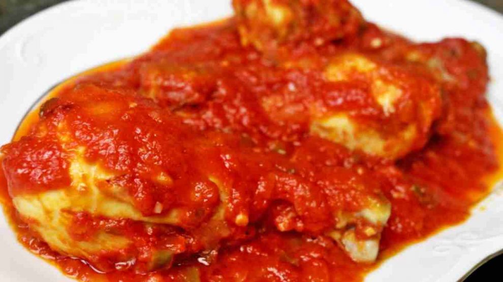 Receta de Pollo al vino con tomates y especias