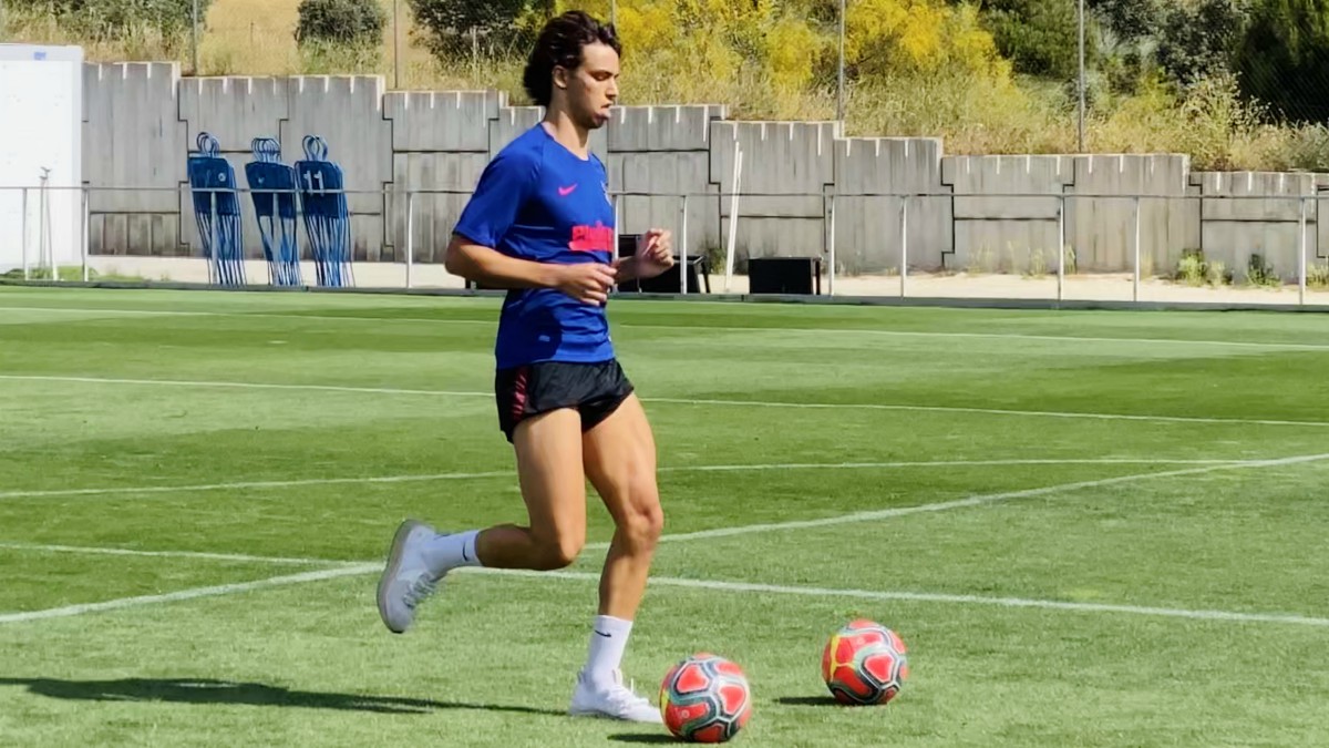 Joao Félix durante el entrenamiento con el Atlético. (Foto: Atlético de Madrid)