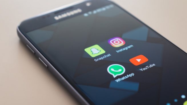 WhatsApp: Cómo evitar que te roben información o te espíen