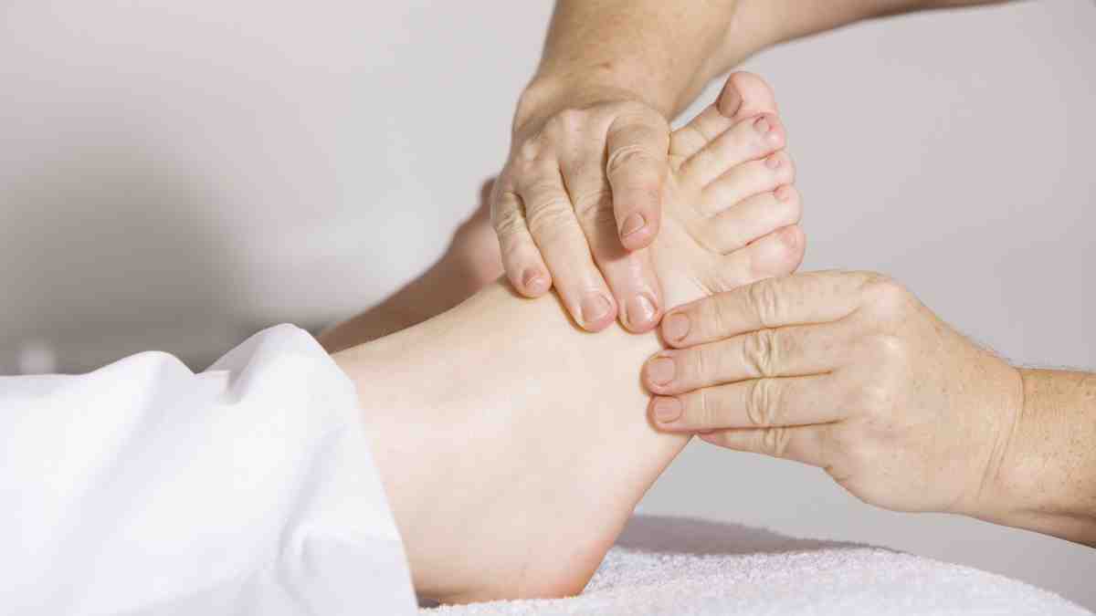 ¿Por qué siento ardor en los pies?