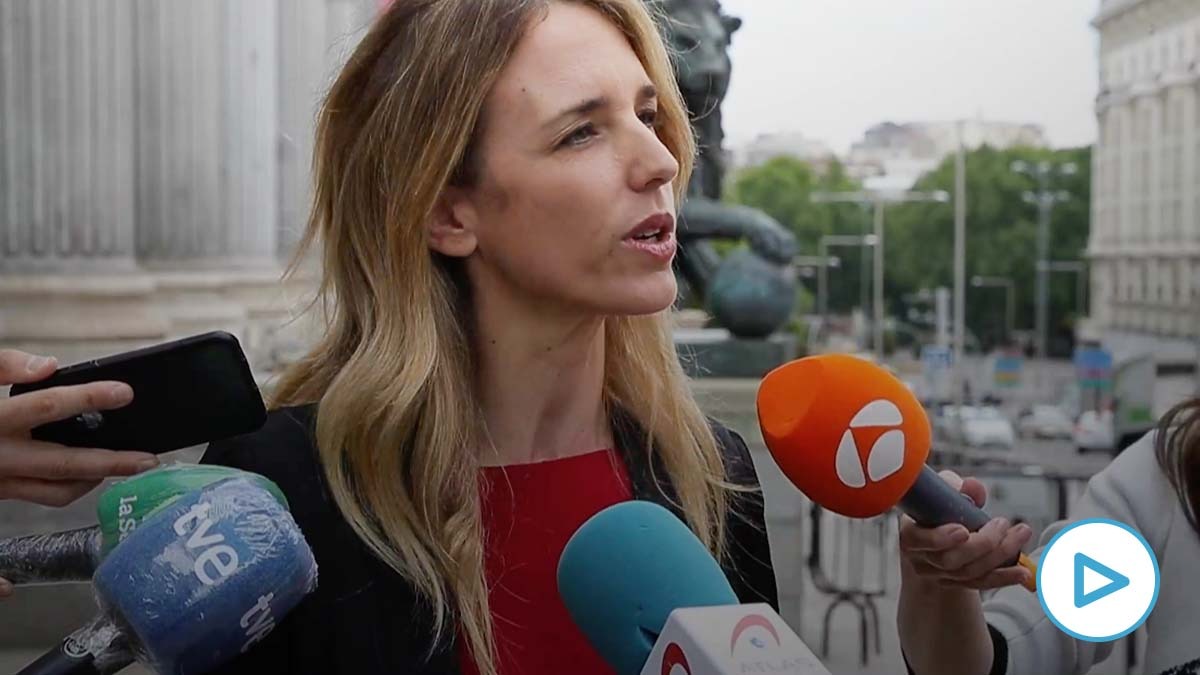 La portavoz del PP en el Congreso, Cayetana Álvarez de Toledo, en declaraciones a los medios.