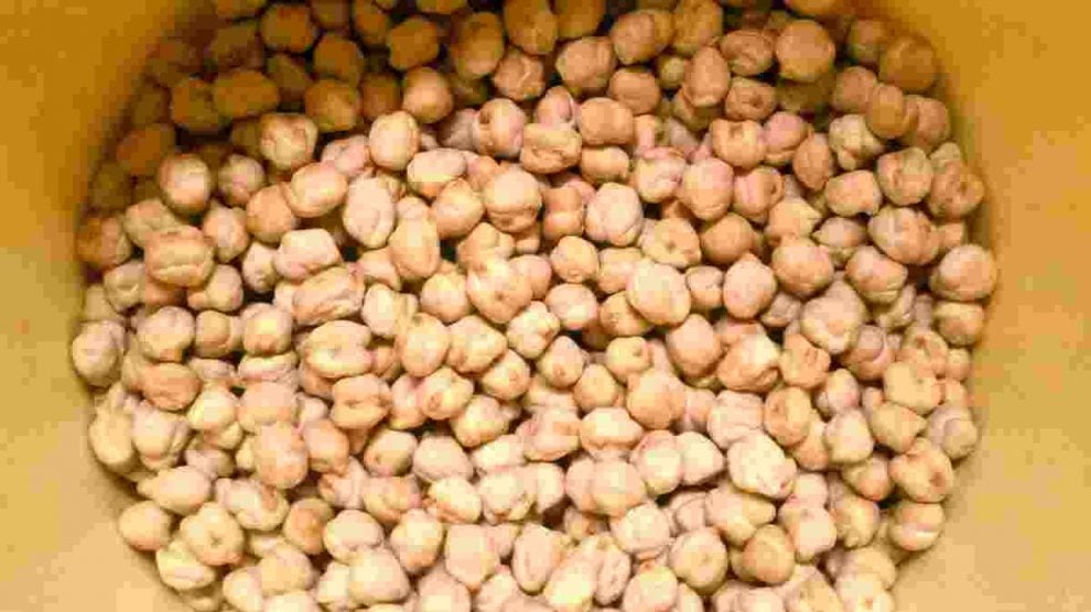 Cómo preparar y usar aquafaba, el líquido de los garbanzos