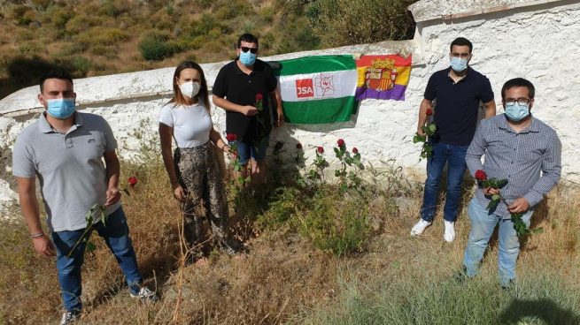 Homenaje de las Juventudes Socialistas.