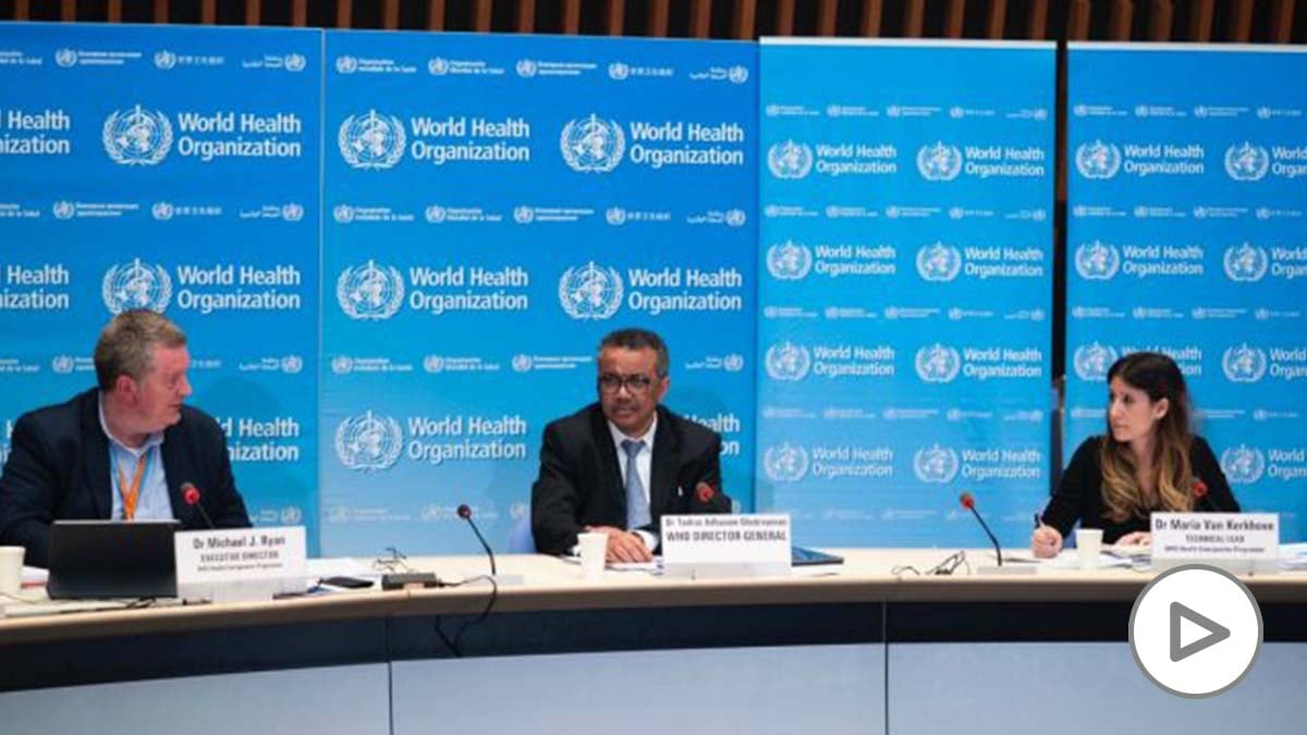 El director general de la Organización Mundial de la Salud, Tedros Adhanom Ghebreyesus, comparece en rueda de prensa para informar sobre la evolución de la pandemia de coronavirus. 18 de marzo de 2020. – OMS