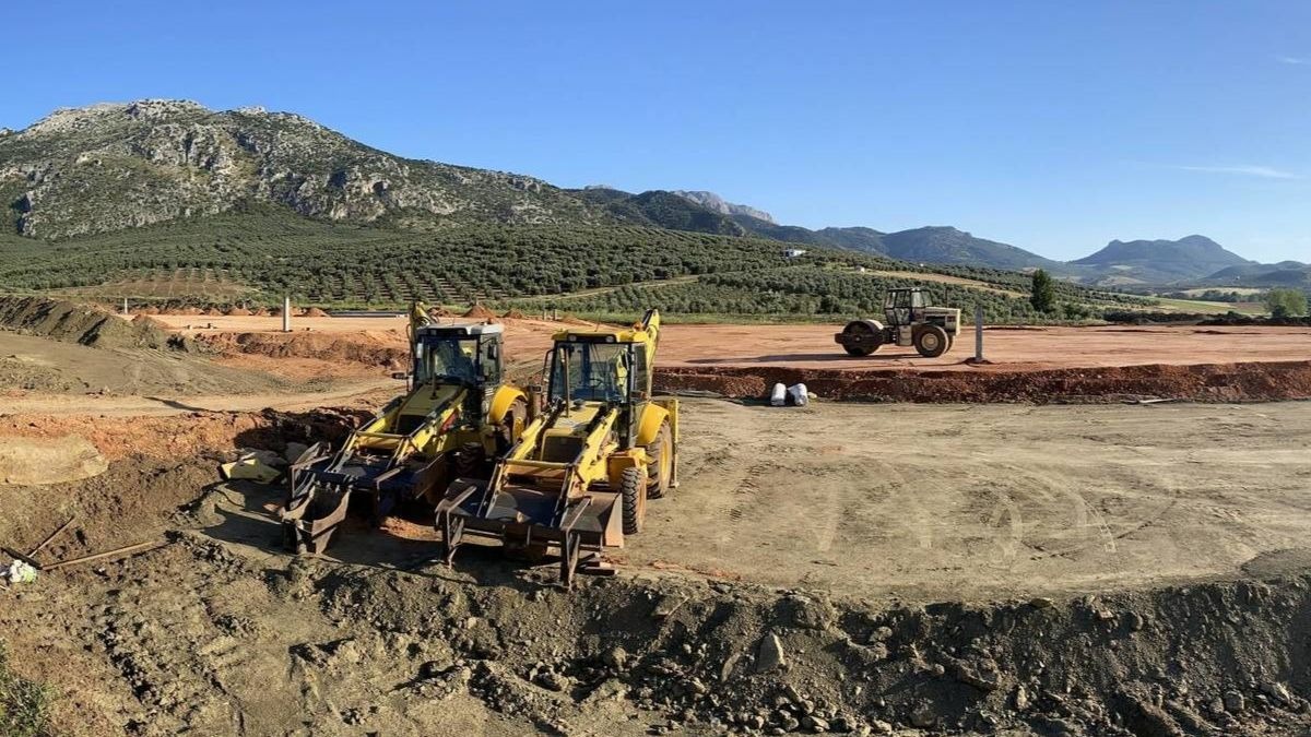 Obras de la embotelladora en Antequera