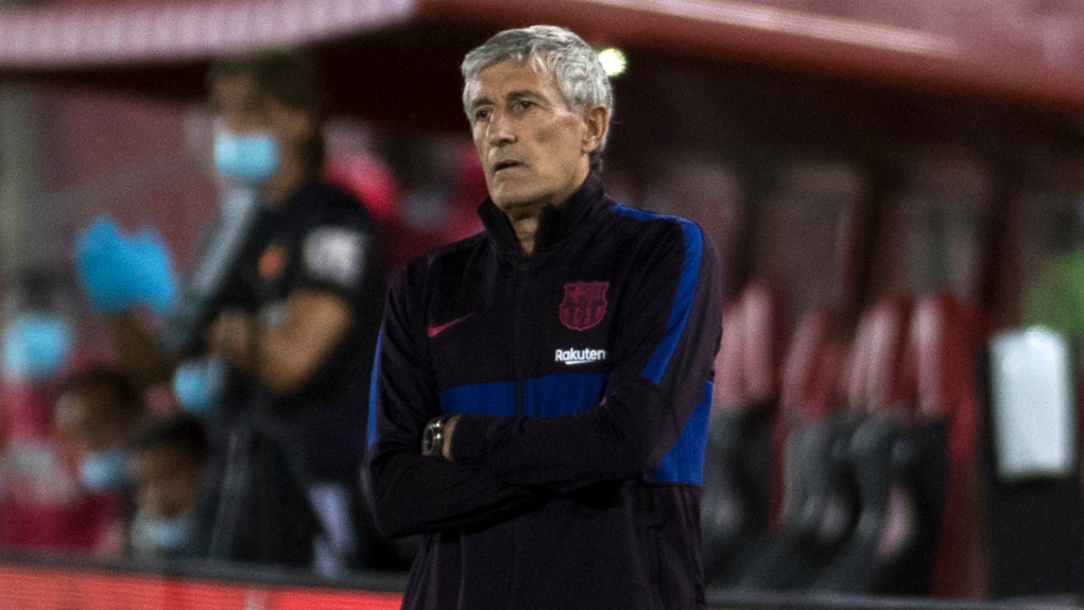 Quique Setién durante el Sevilla – Barcelona. (AFP)