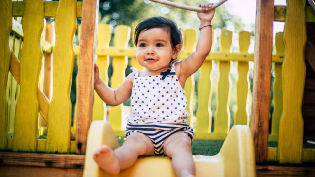 Cómo diseñar un patio de recreo para los niños en el jardín o la terraza