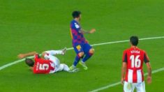Messi pudo ver la roja por este pisotón a Yeray.