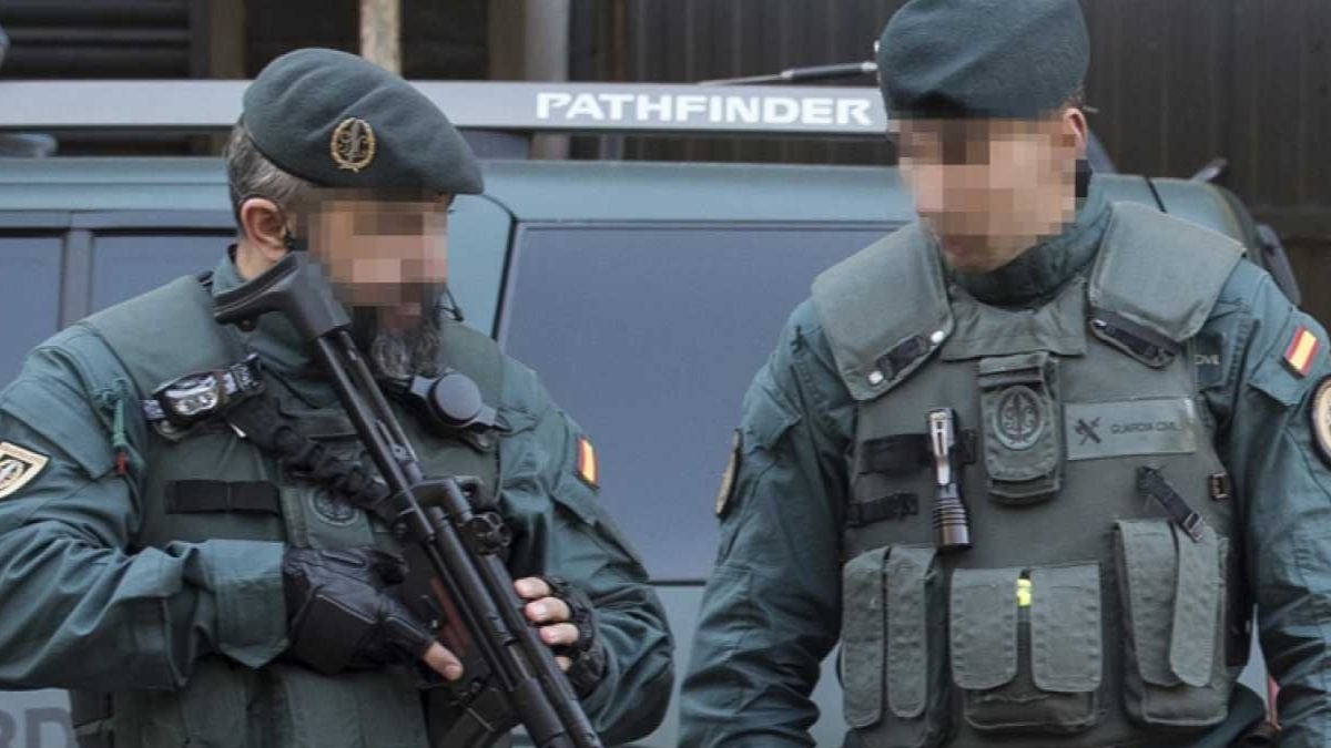 Agentes de la Guardia Civil.