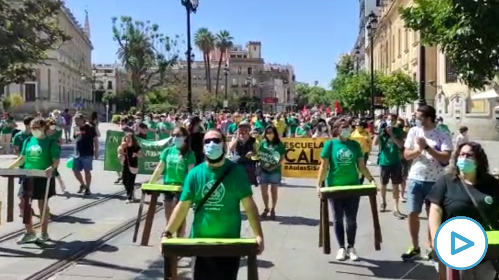 Se cruzan dos movilizaciones contrarias en Sevilla.