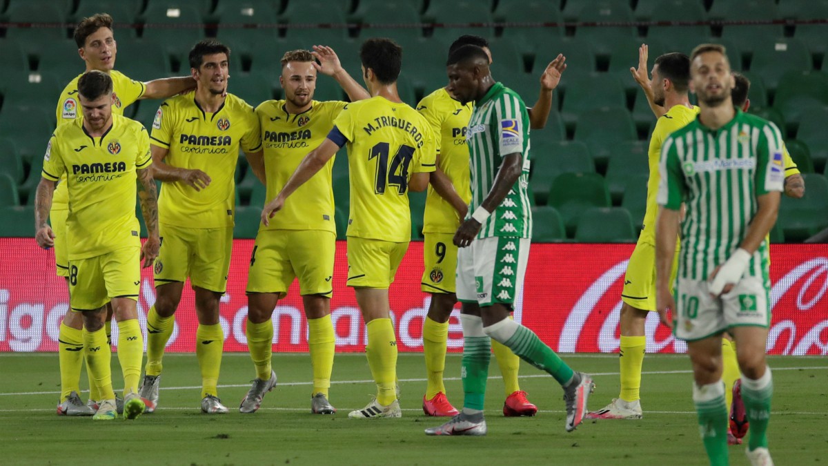 Los jugadores del Villarreal celebran el gol de Gerard. (EFE)