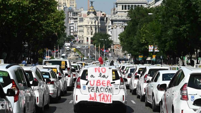 Los conflictos no suben pasajeros al taxi