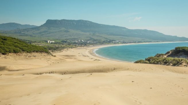 Descubre las playas libres de humo en Andalucía para disfrutar del verano