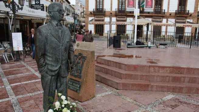 Monumento de Blas Infante en La Roda.