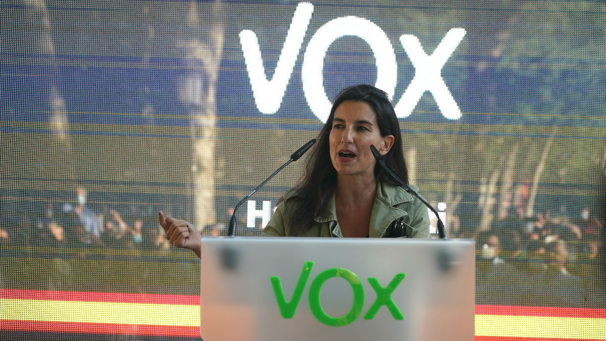 La portavoz de Vox en la Asamblea de Madrid, Rocío Monasterio, durante un acto electoral de Vox en Bilbao.