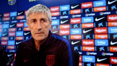 Quique Setién, en una rueda de prensa. (AFP)