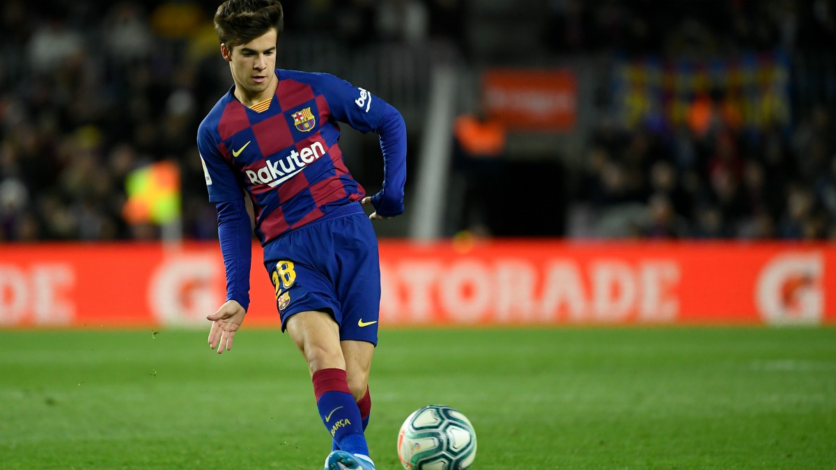 Riqui Puig, durante un partido del Barcelona. (AFP)