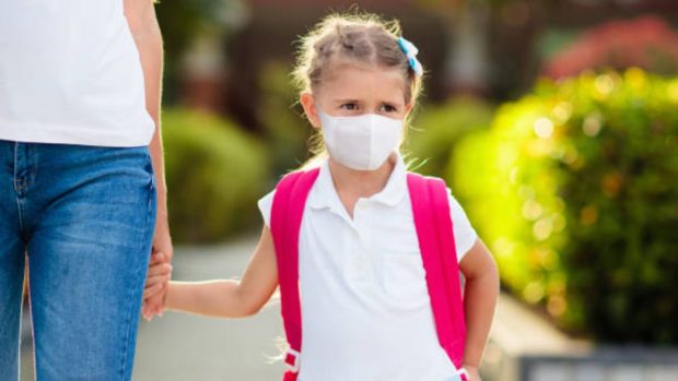 Coronavirus: Un nuevo estudio revela que los niños no son muy contagiosos y que no hay peligro en abrir las escuelas en otoño