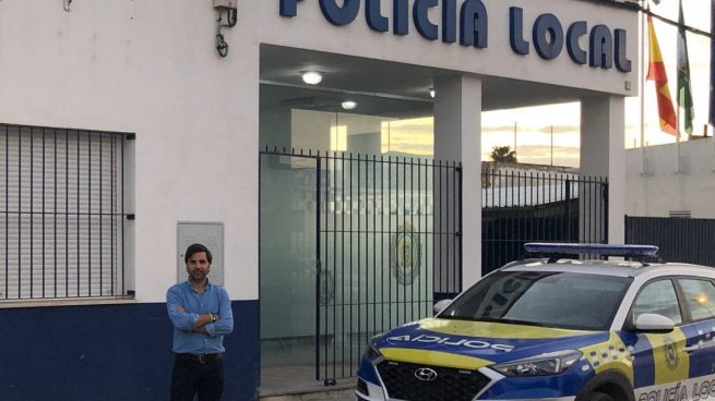 Un 26% de los agentes de policía de Marchena huyen ante las «amenazas e insultos» de su alcaldesa socialista