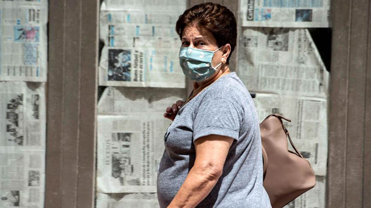 Una tras otra, las Comunidades Autónomas hacen obligatorio el uso de las mascarillas.