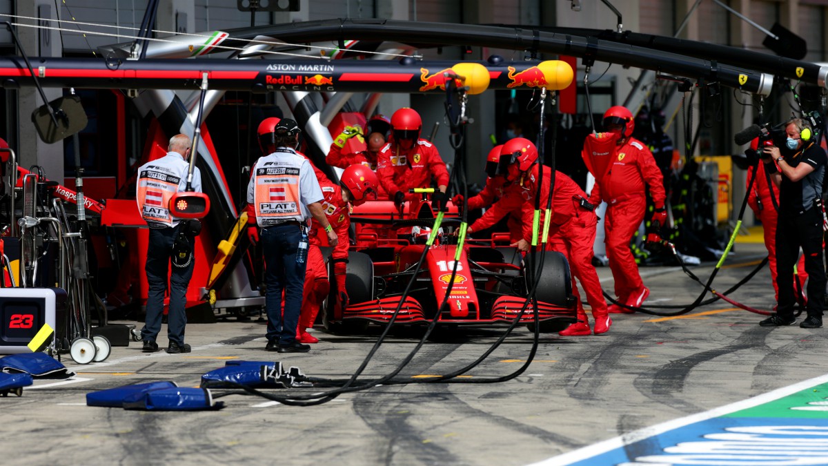 Ferrari no arranca e inquieta a Carlos Sainz. (Getty)