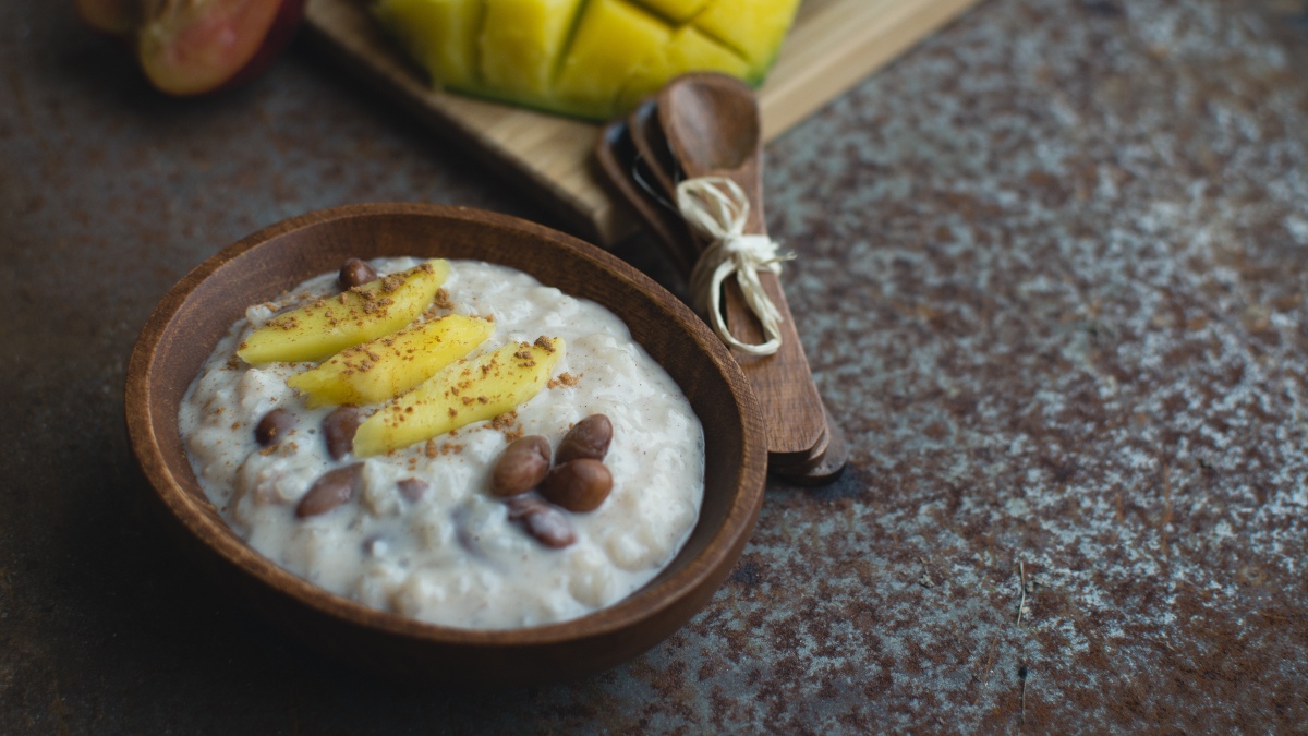 Arroz con leche de coco y mango