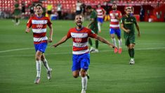 Soldado celebra su gol ante el Athletic. (EFE)