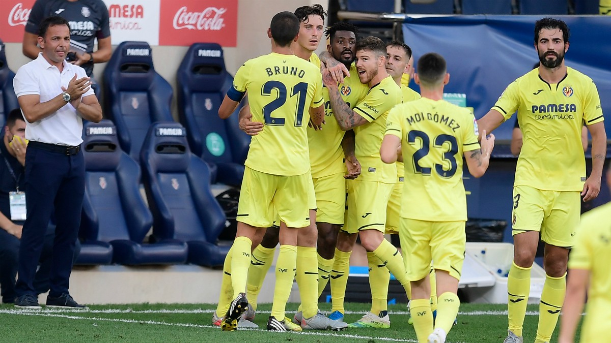 Los jugadores del Villarreal celebran un gol ante el Eibar. (AFP)
