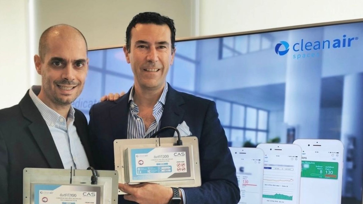 Miguel Angel Garat y Pablo Fernandez, dos emprendedores españoles afincados en Shanghai, que han creado la tecnología de purificación del aire DuctFIT