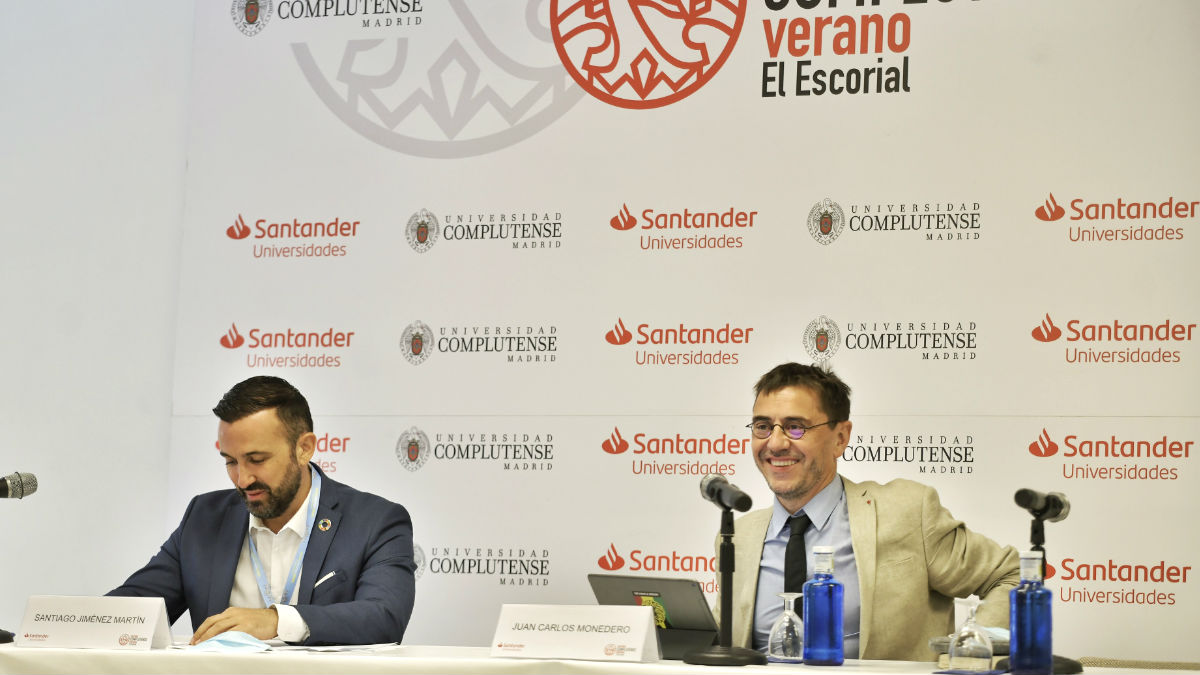 Santiago Jiménez Martín, director Adjunto Gabinete Vicepresidente Segundo, y Juan Carlos Monedero, director del Instituto 25M de Podemos. (Foto: Europa Press)