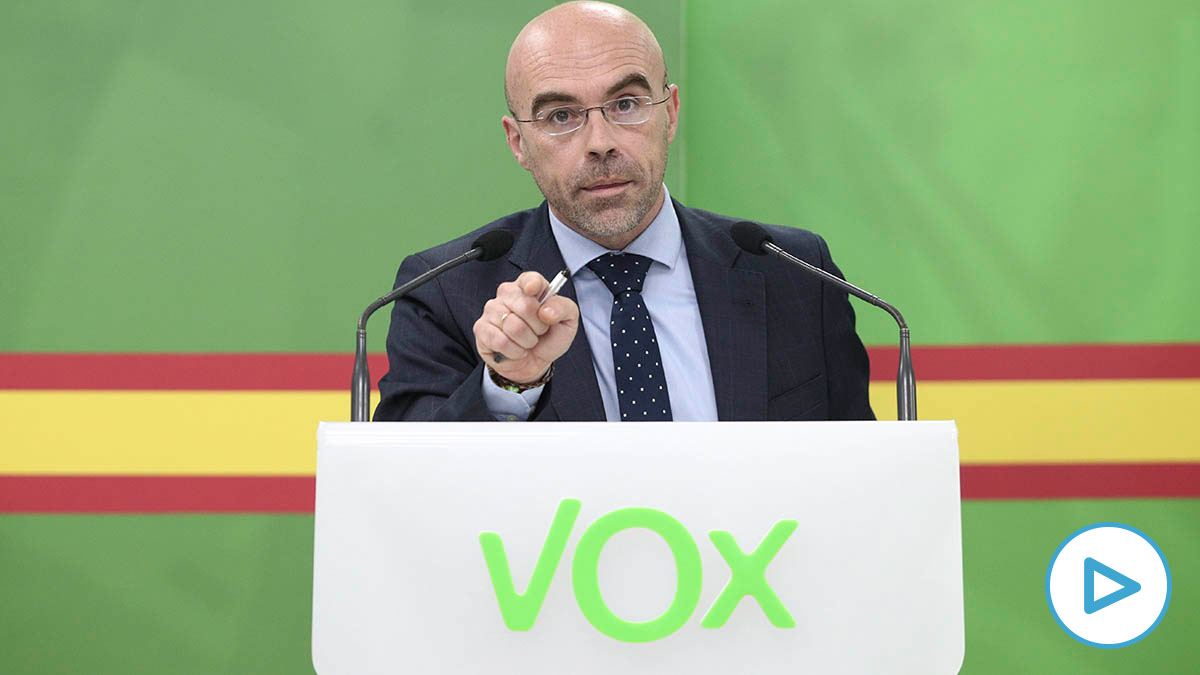 Jorge Buxade, tras la reunión del comité ejecutivo de Vox.