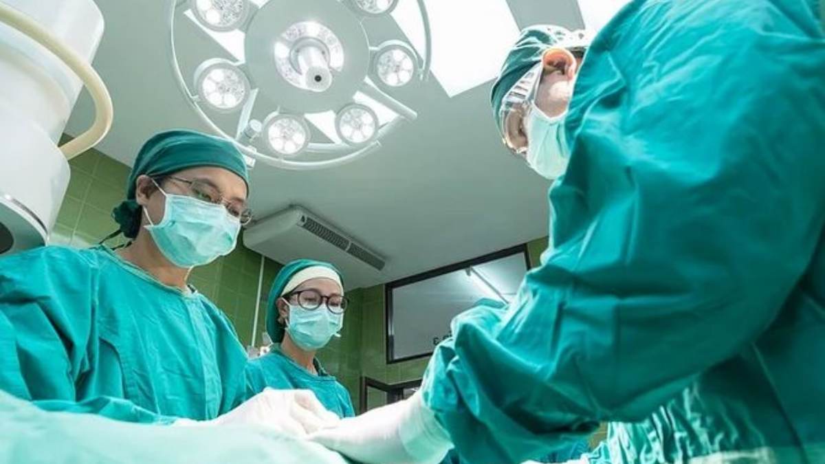 Andalucía reduce los ingresados en la UCI por coronavirus