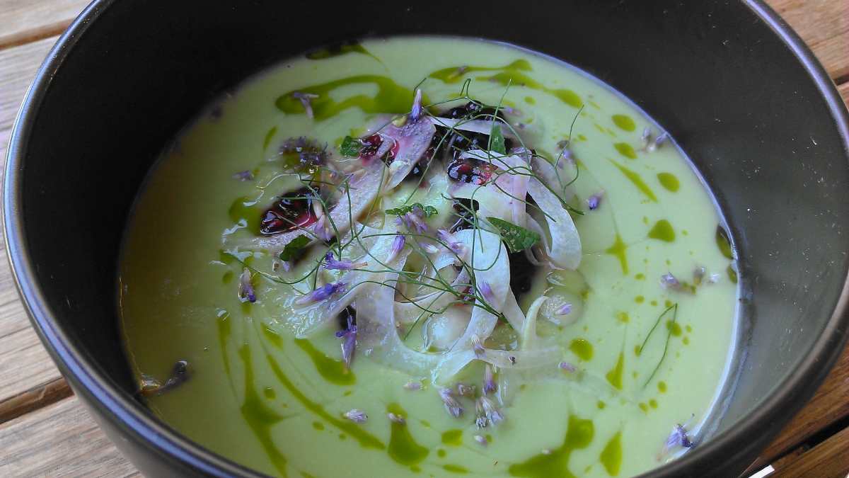 Gazpacho verde, una bebida refrescante