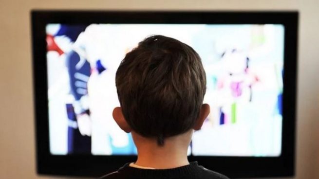 Cómo gestionar el uso de pantallas y tablets en los niños