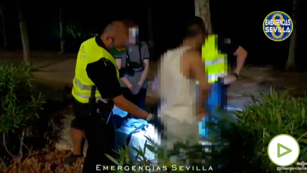 Intentan apuñalar a un joven en Sevilla