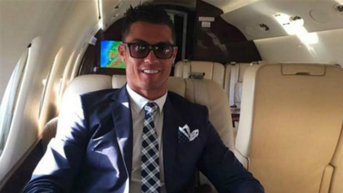 Cristiano Ronaldo, en su avión privado.