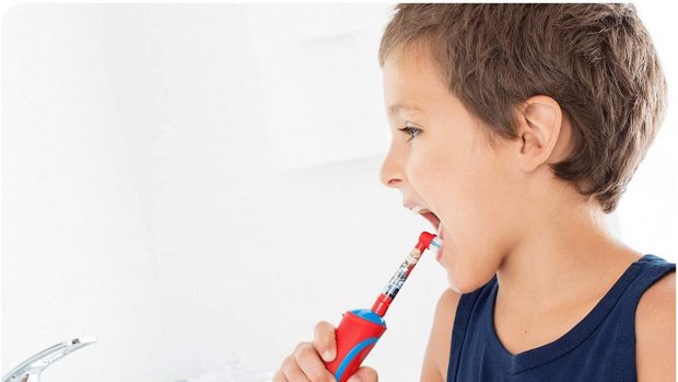Los 5 mejores cepillos dentales eléctricos para niños que puedes comprar en