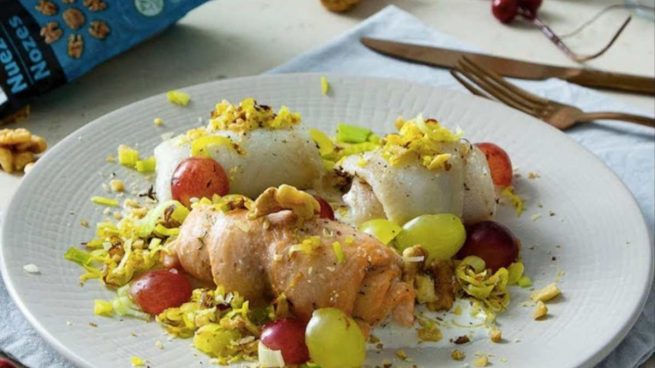 Rollo de lenguado con salmón en salsa de cava