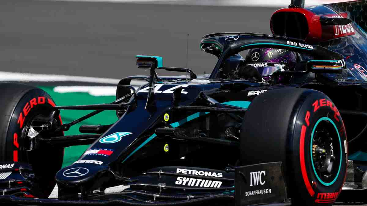 Lewis Hamilton durante la clasificación para el Gran Premio de Gran Bretaña. (AFP)