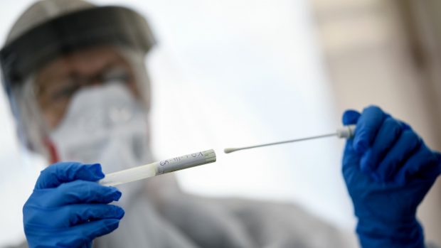 Andalucía suma 1.092 casos y 37 muertos, aumenta su tasa de contagio 8 puntos