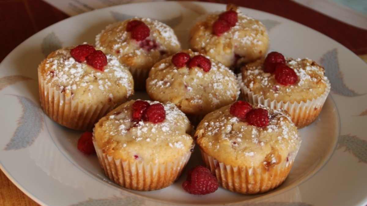 Receta de Muffins de chocolate blanco y frutos del bosque