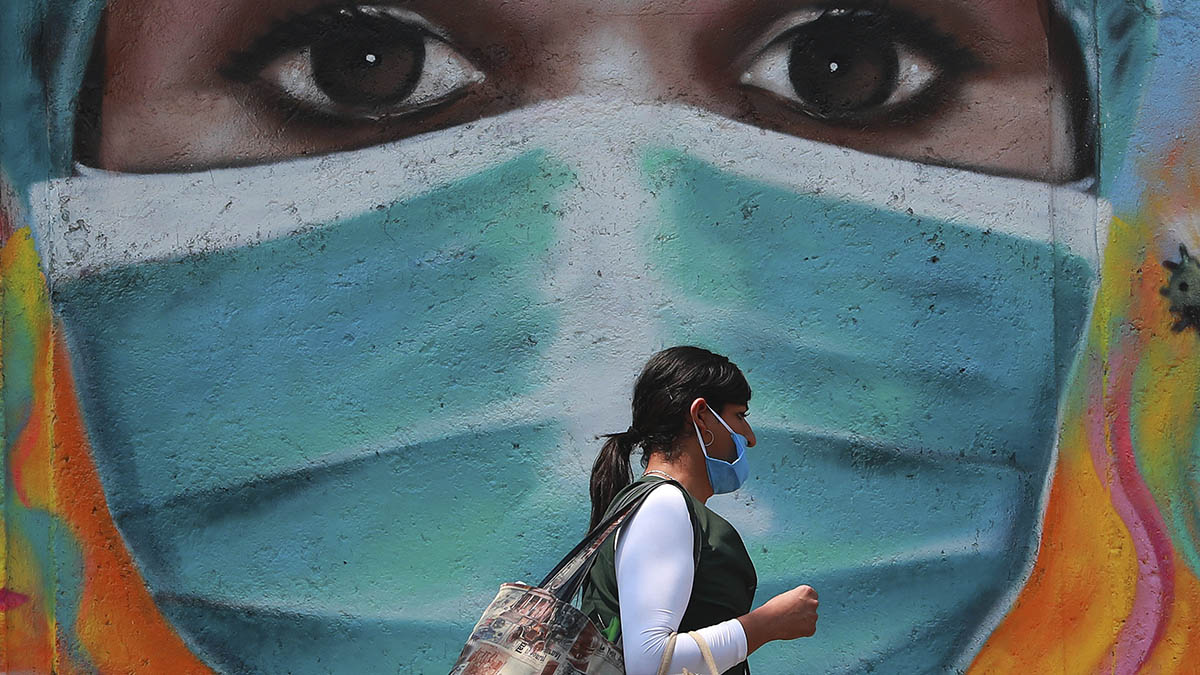 Mural sobre el coronavirus en Ciudad de México.