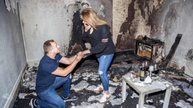 Twitter: Una petición de matrimonio acaba con la casa quemada por un incendio