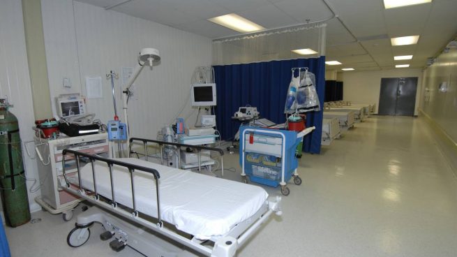 Andalucía sigue bajando la presión sanitaria: 48 altas hospitalarias y 13 ingresos menos en UCI